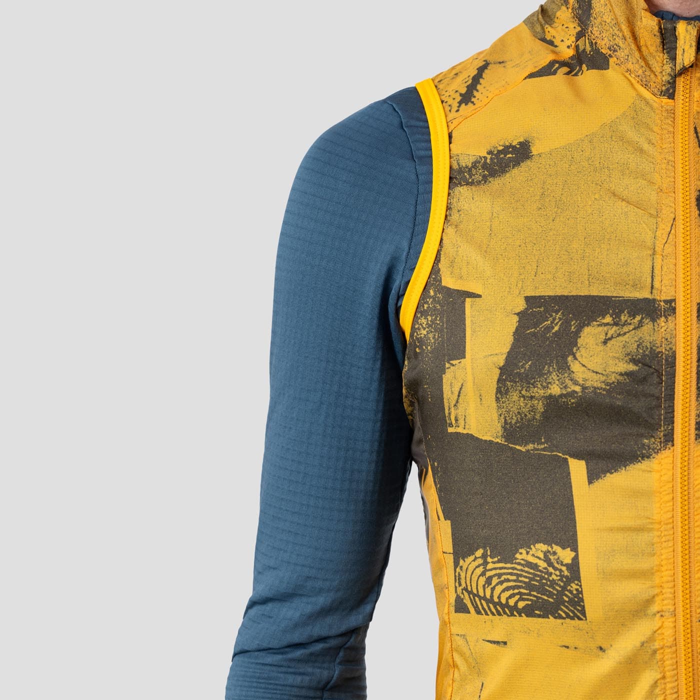 Men's Lightweight Vest - Clement Golden - Image 7